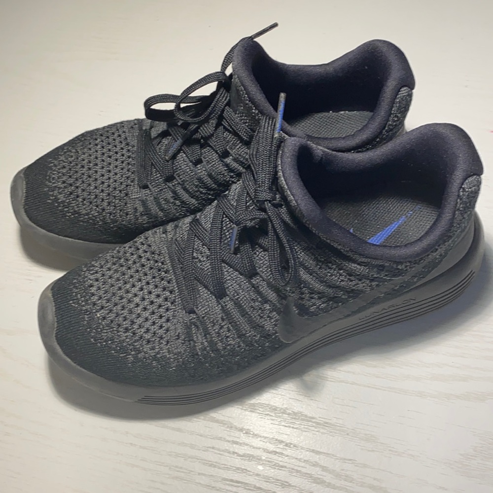 Women’s Nike Lunarlon Shoes- NO HOLES/ DAMAGES